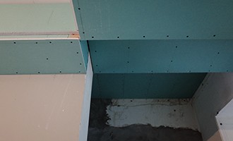 躍層房型錯(cuò)格吊頂工藝